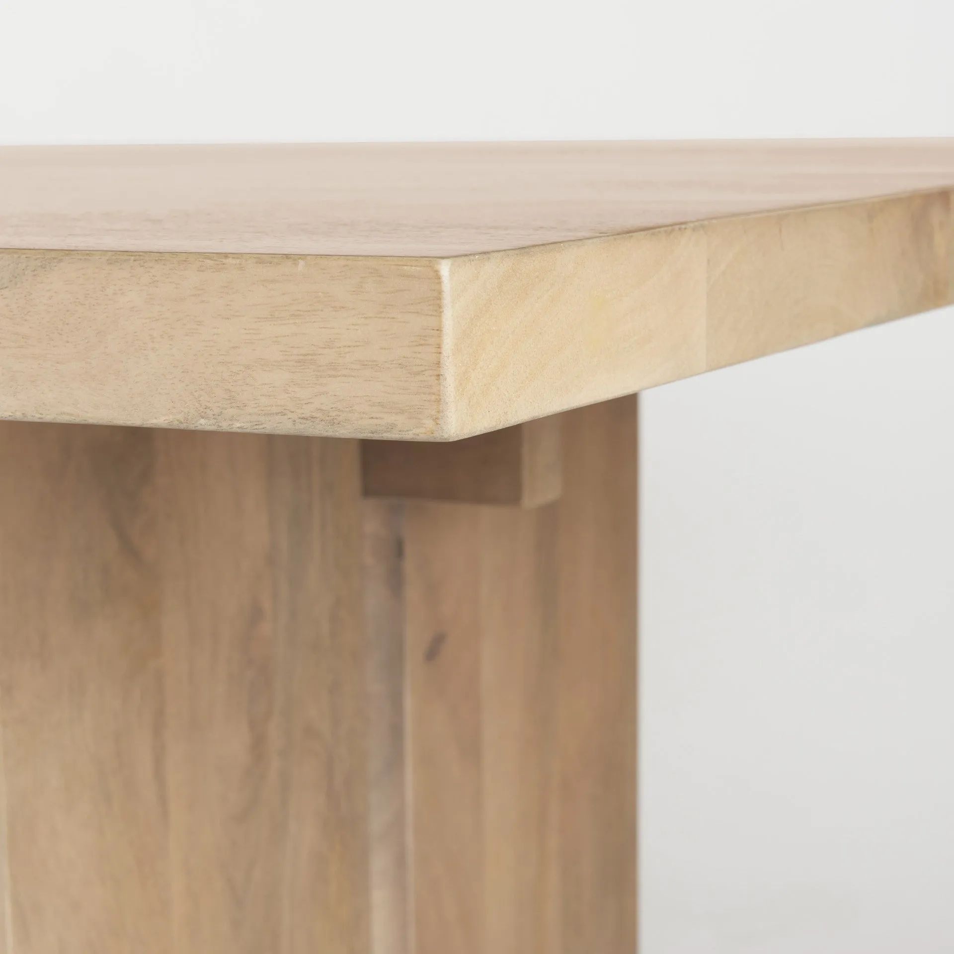 Aida Dining Table - Contemporary Mango Wood Design with Sturdy Support Beam for Modern Spaces