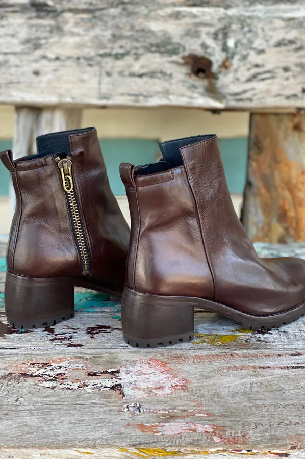 Boots - Dark Brown