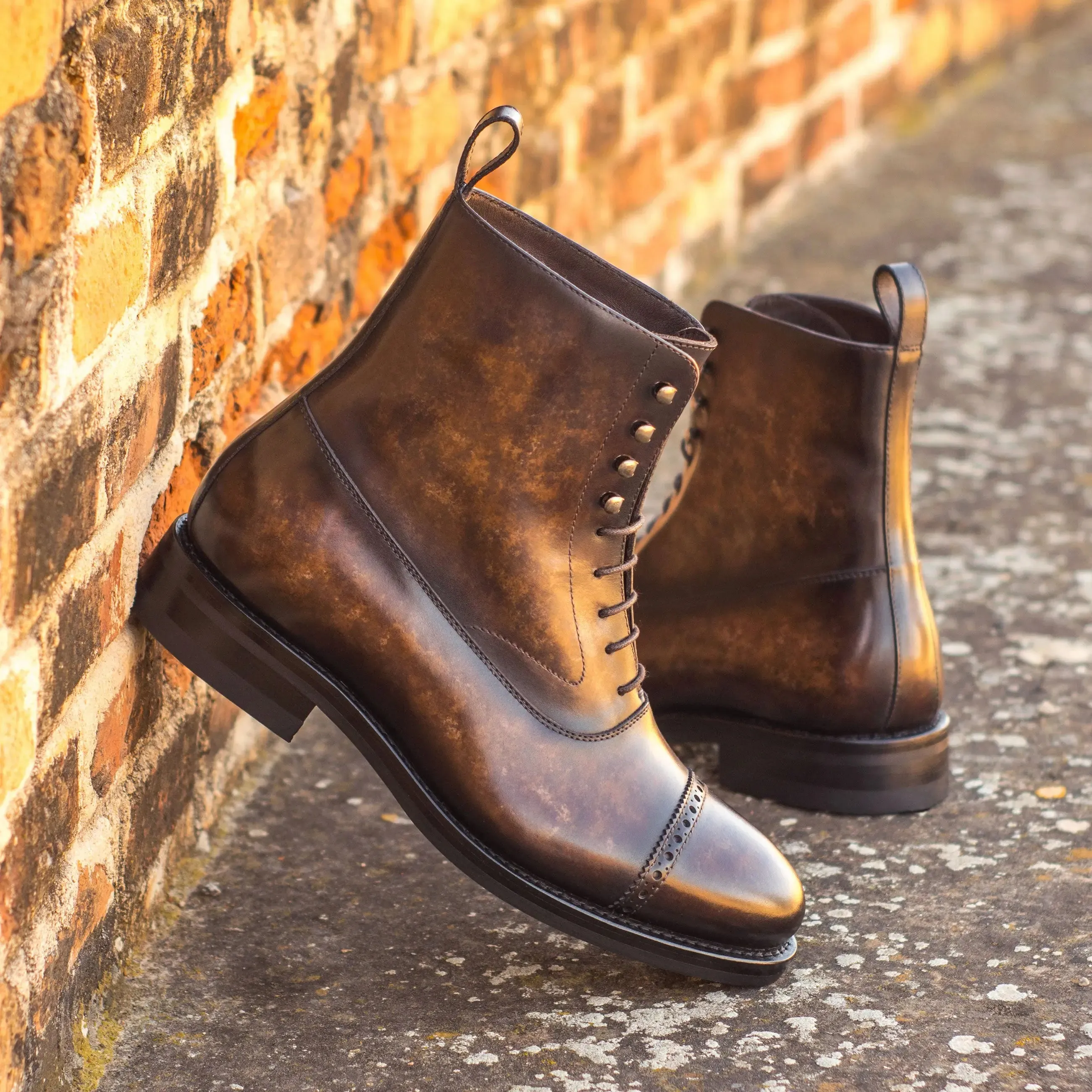 DapperFam Vittorio in Brown Men's Hand-Painted Patina Balmoral Boot