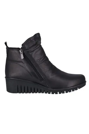 Ella Soft Leather Boots in Black