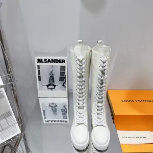 High Quality  LUV BOOTS 010